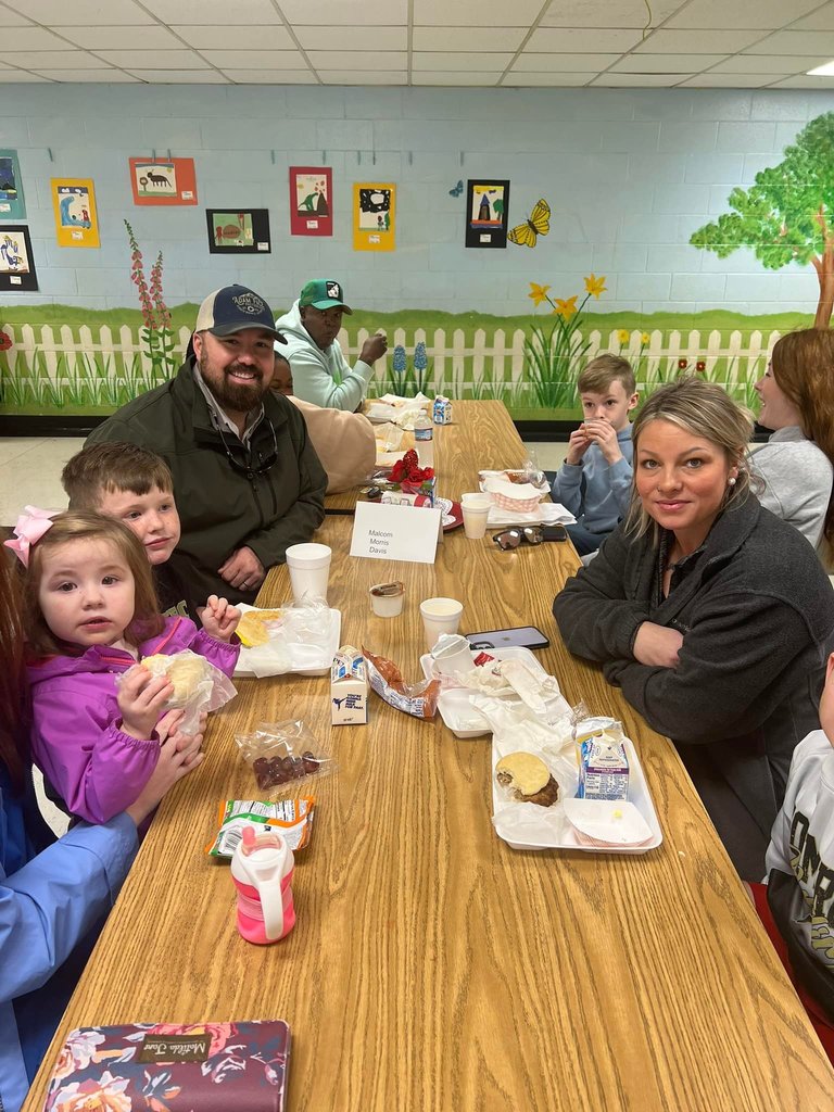 2nd-grade breakfast with family